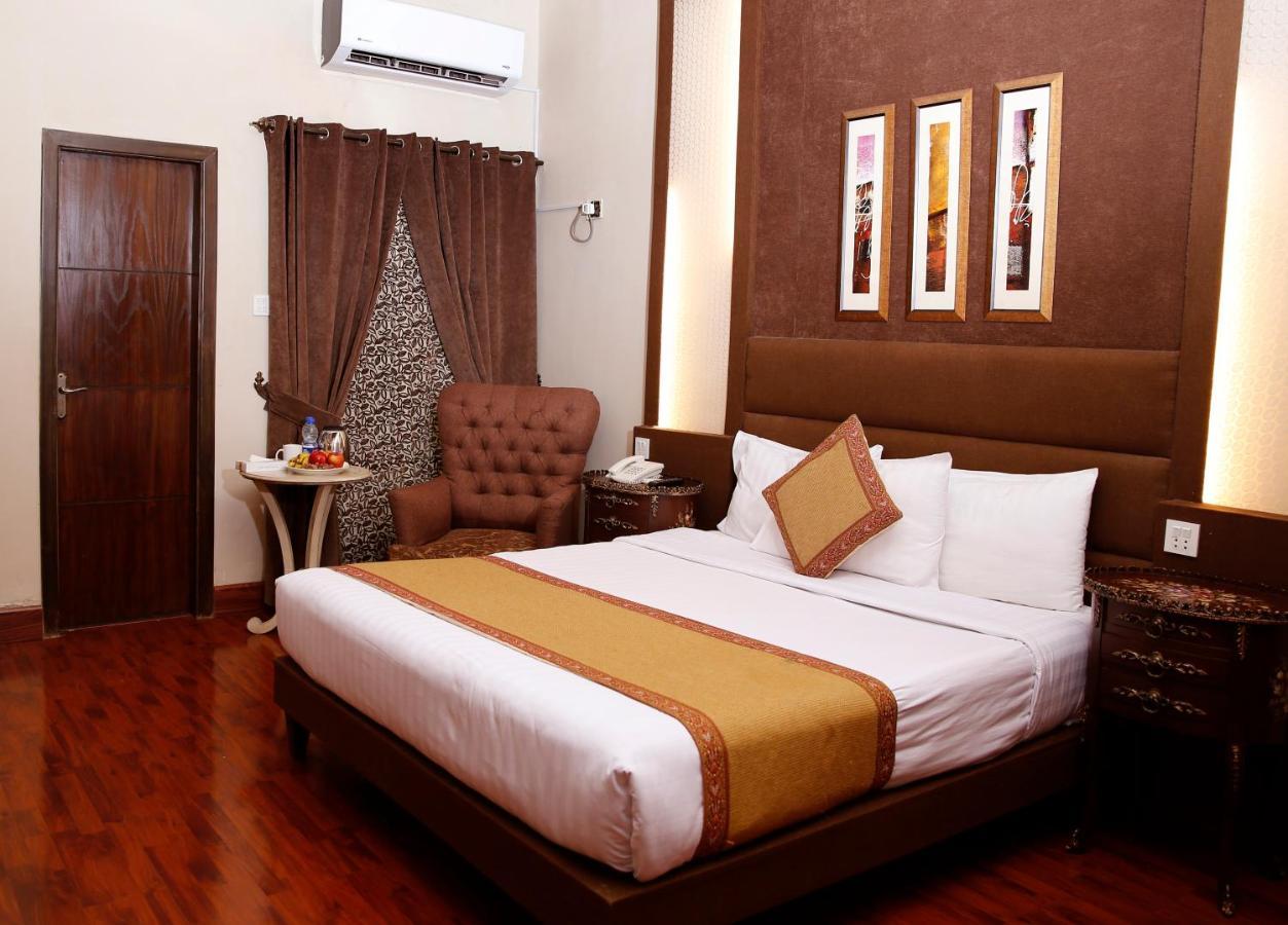 Ambassador Suites & Hotel Islamabad Exterior photo