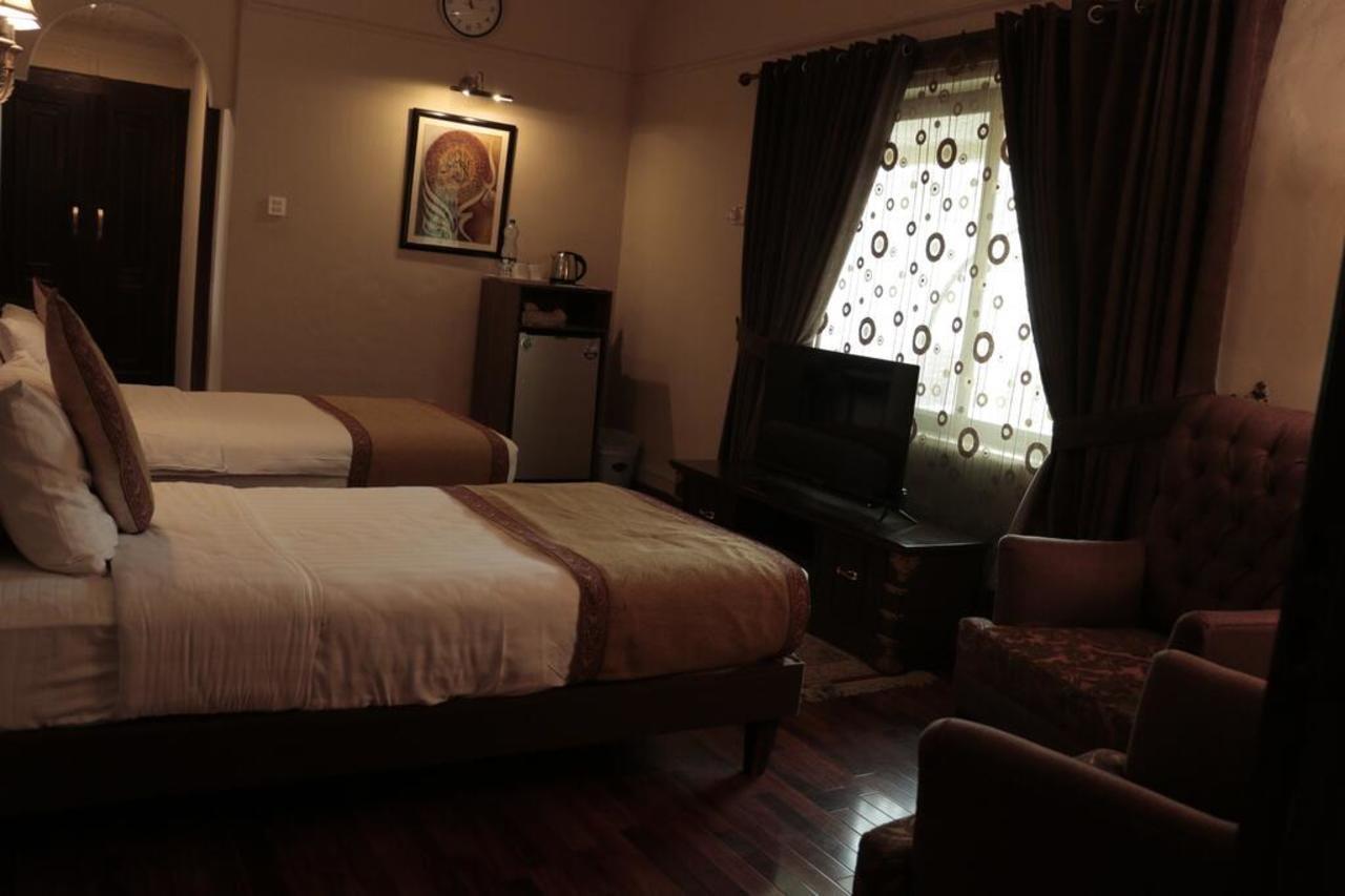 Ambassador Suites & Hotel Islamabad Exterior photo